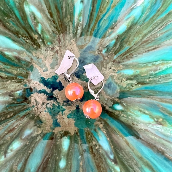 Earring Lot! Lot of 8 dangle ball earrings. - Picture 6 of 10